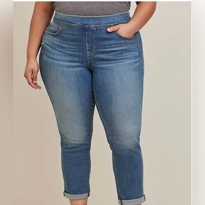 Torrid Lean Jean Super Soft High Rise Straight Jeans